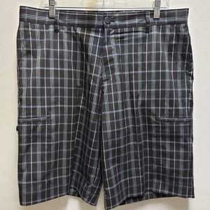 Mens size 34 Adidas black plaid golf athletic shorts euc lightweight 6 pocket
